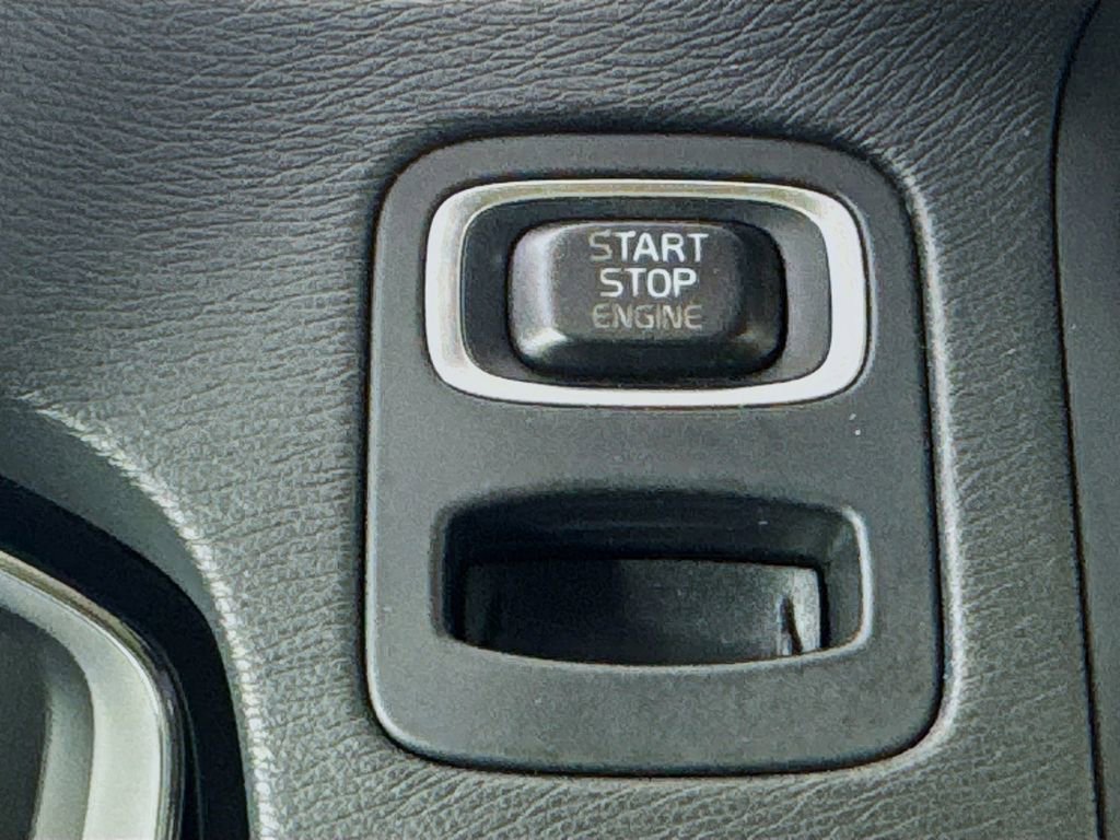 Used 2016 Volvo S80 T5 Platinum image 18