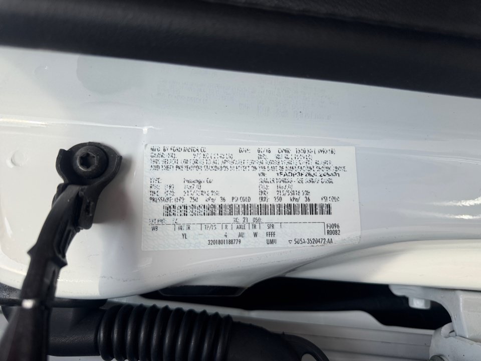 Used 2018 Ford Focus SE FWD image 39