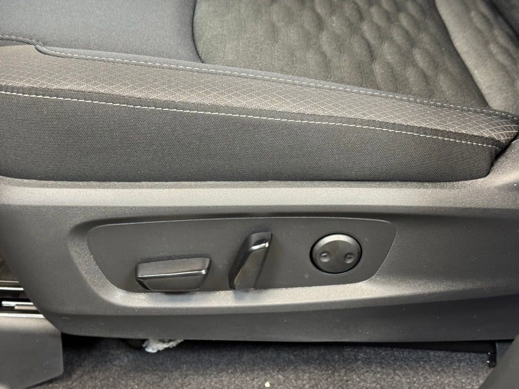 New 2026 Nissan Pathfinder SV image 10