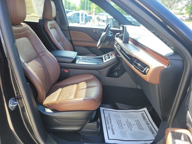 Certified 2023 Lincoln Aviator Reserve w/ Equipment Group 201A AWD/4WD image 27