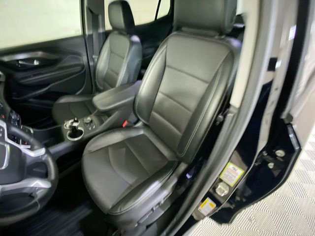 Used 2023 GMC Terrain SLT image 11
