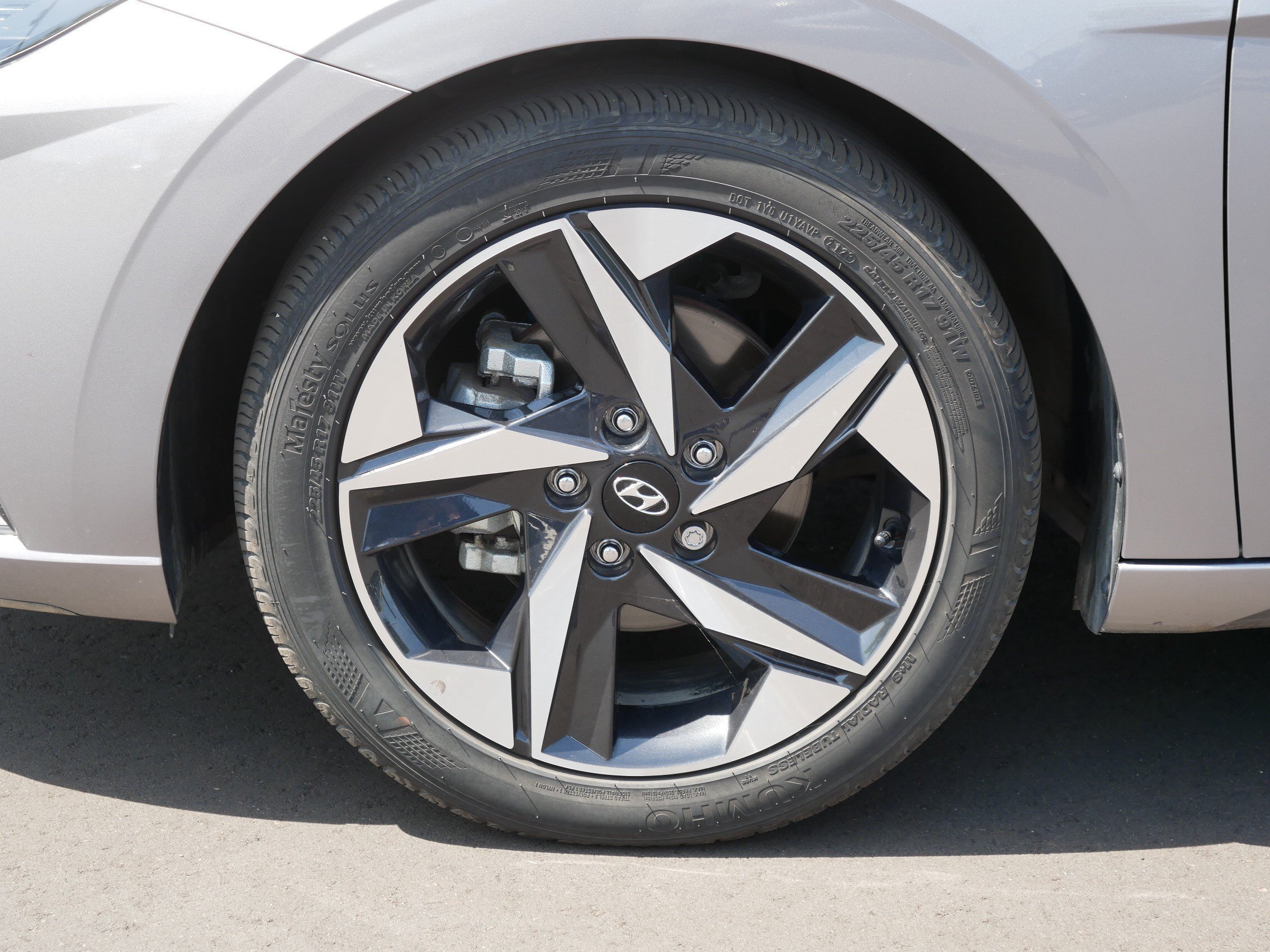 Used 2023 Hyundai Elantra SEL w/ Convenience Package FWD image 9
