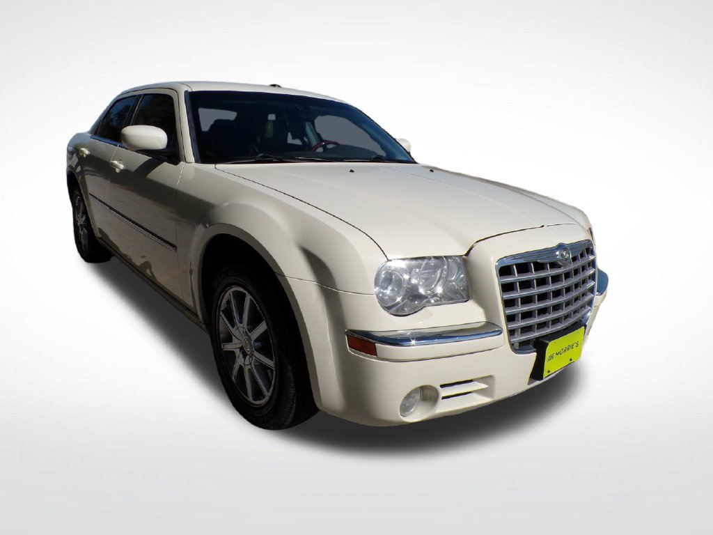 Used 2008 Chrysler 300 Limited AWD/4WD image 9