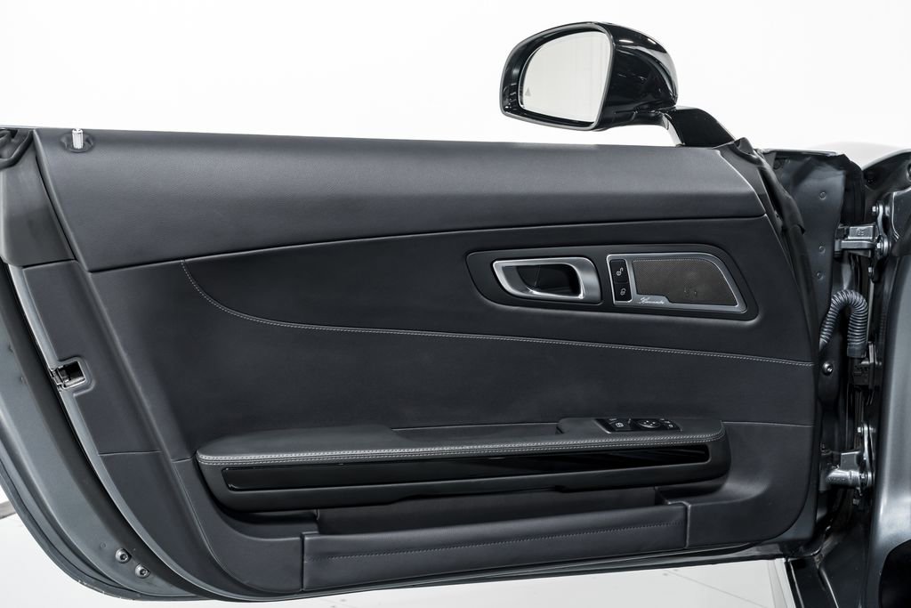 Used 2018 Mercedes-Benz AMG GT R image 9