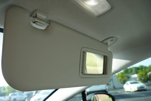 Used 2024 Toyota Prius XLE FWD image 41