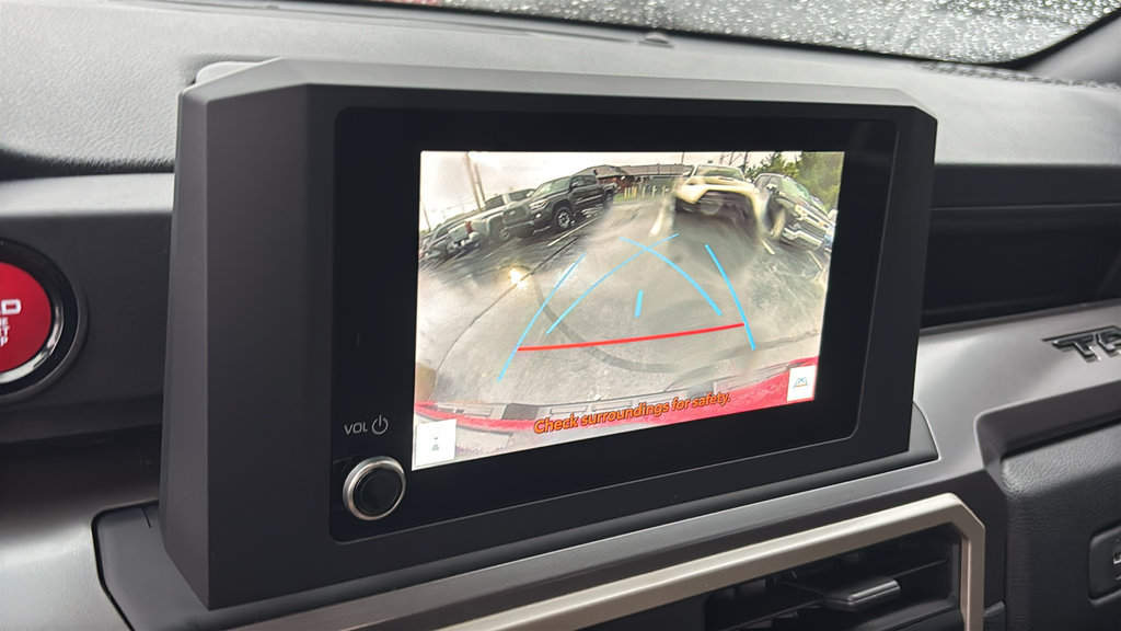 Used 2025 Toyota Tacoma TRD Sport AWD/4WD image 20