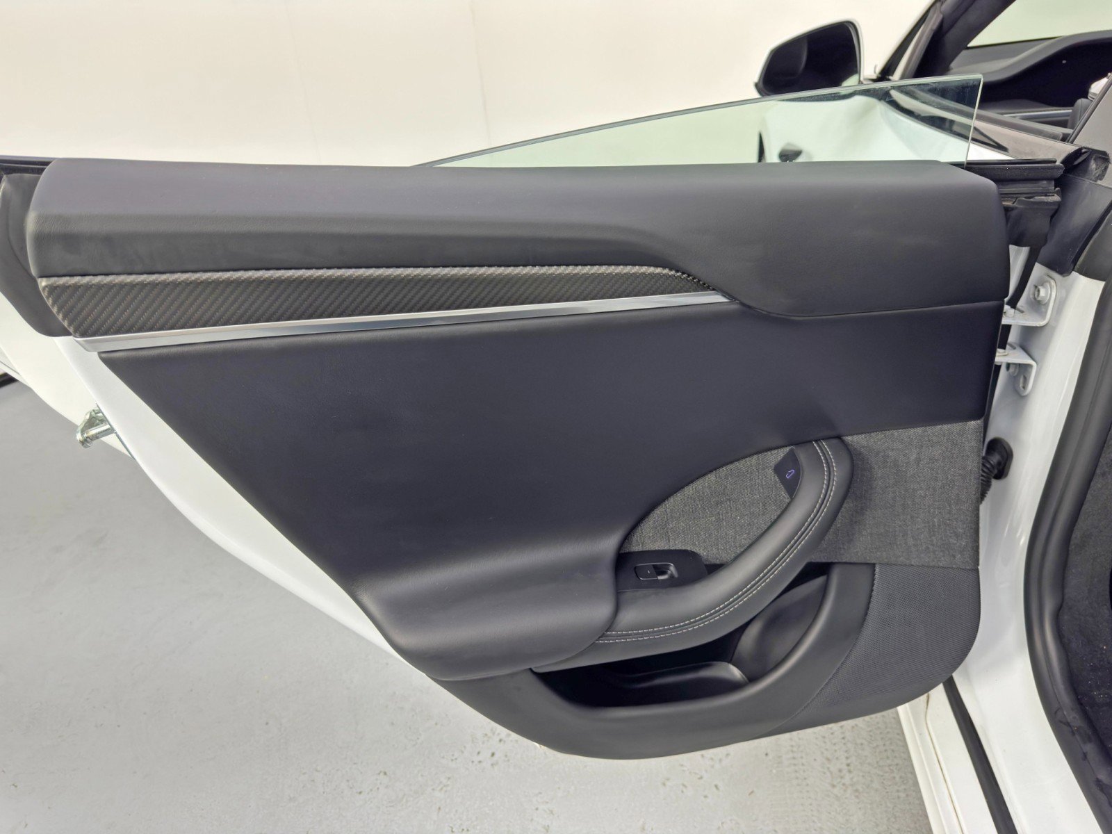 Used 2021 Tesla Model S Plaid image 47