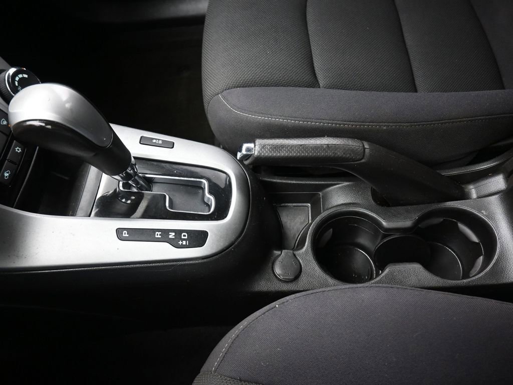 Used 2012 Chevrolet Cruze LT image 18