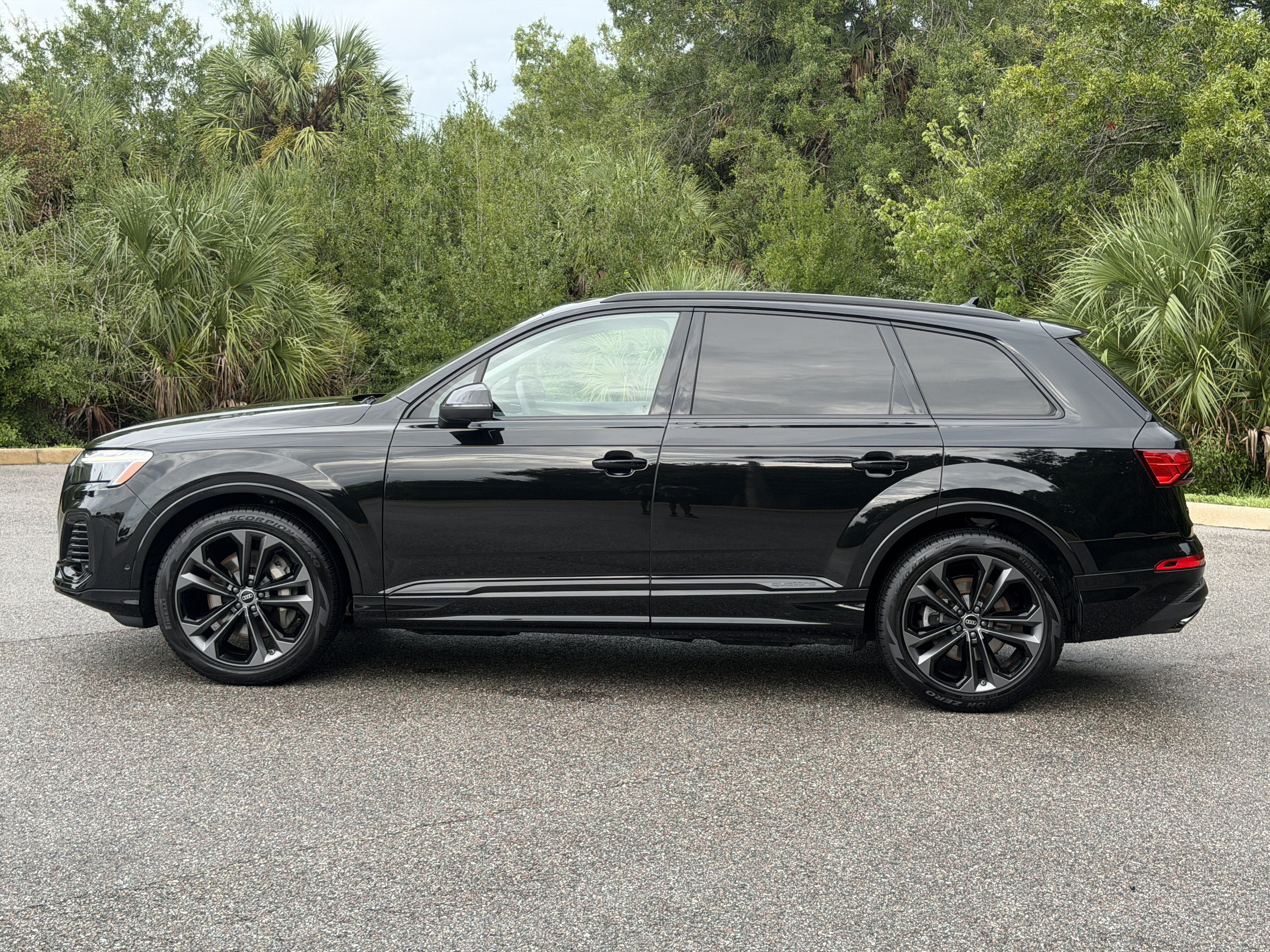 Certified 2026 Audi Q7 3.0T Premium Plus AWD/4WD image 4