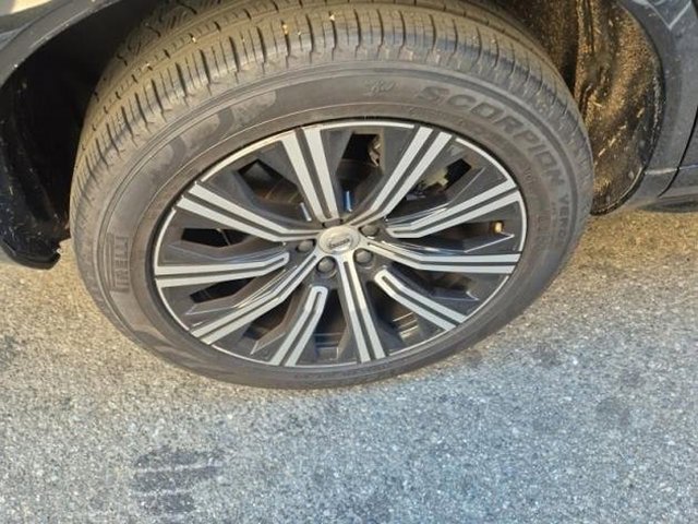 Used 2023 Volvo XC90 B6 Plus w/ Protection Package Premier image 20
