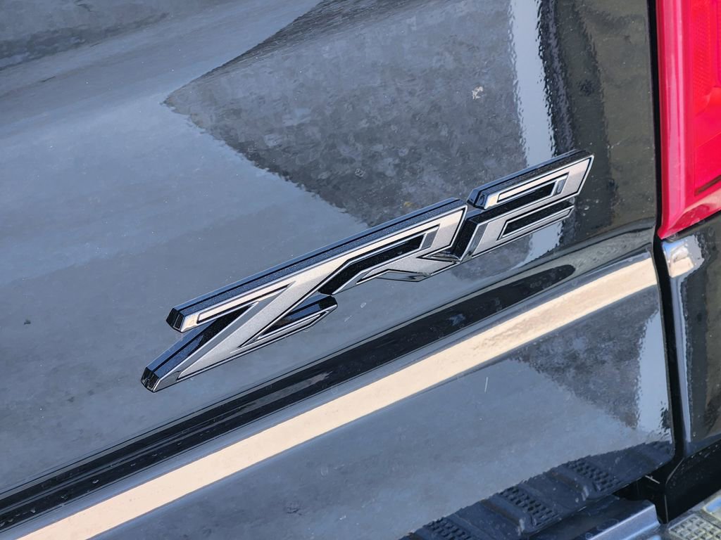 New 2026 Chevrolet Silverado 1500 ZR2 w/ LPO, Dark Essentials Package image 11