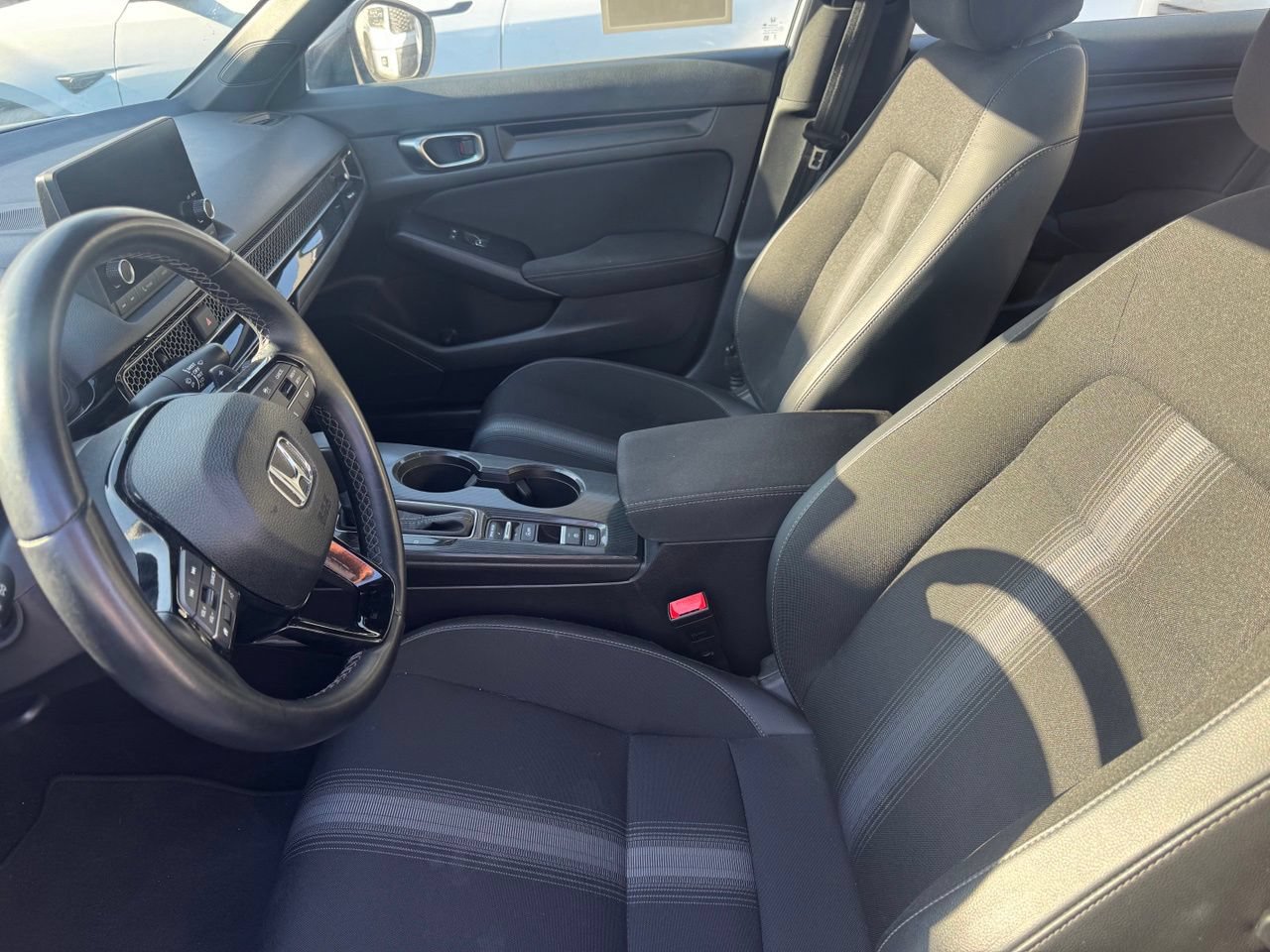 Used 2025 Honda Civic Sport image 6