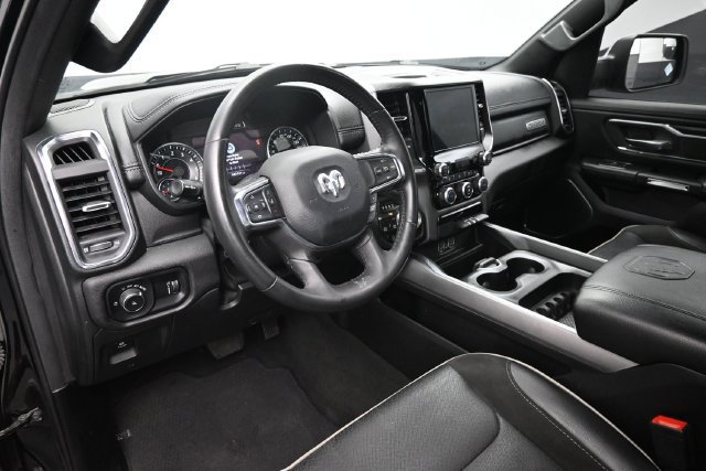 Used 2024 RAM 1500 Laramie AWD/4WD image 12