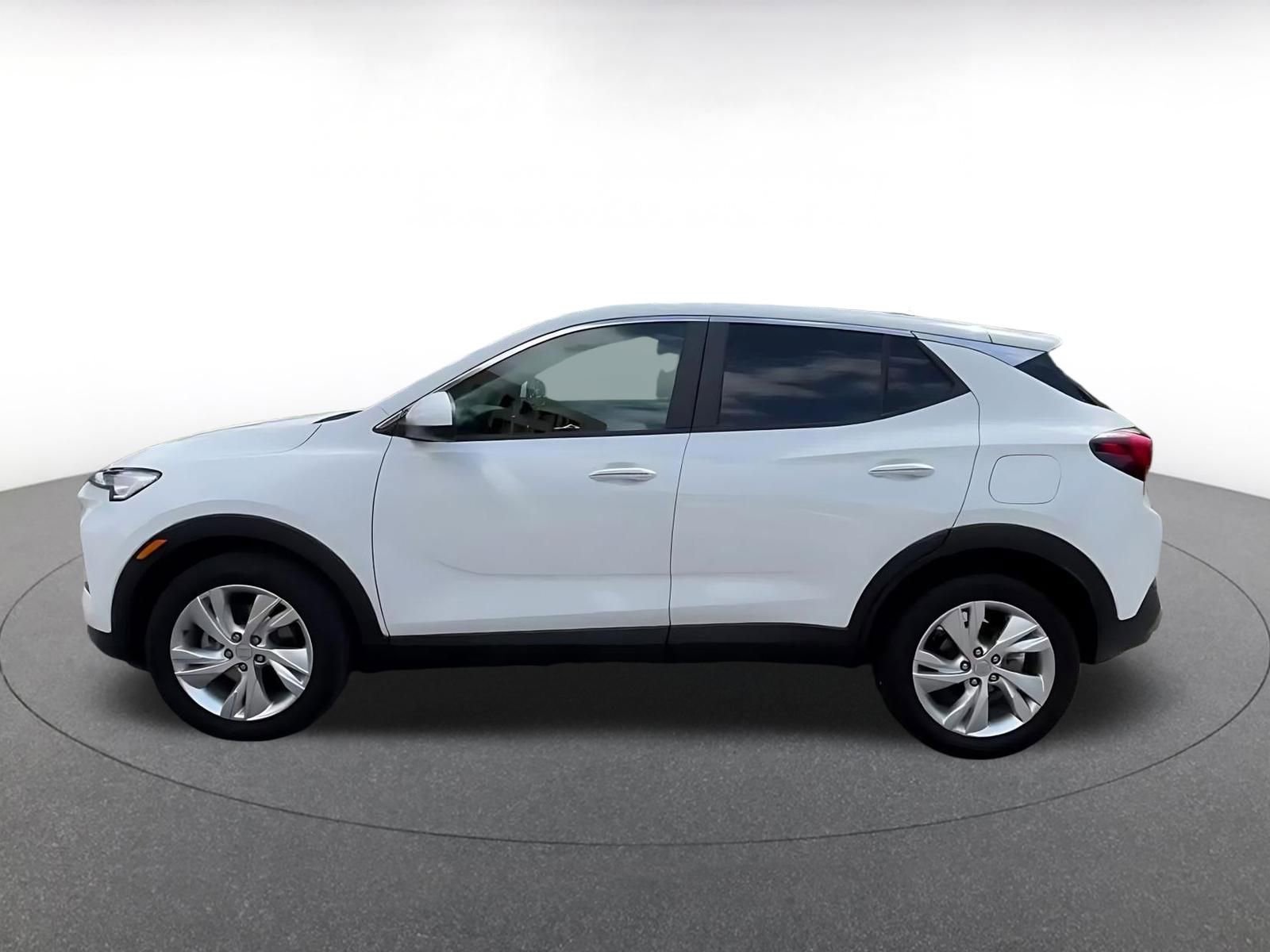 Used 2025 Buick Encore GX Preferred FWD image 8