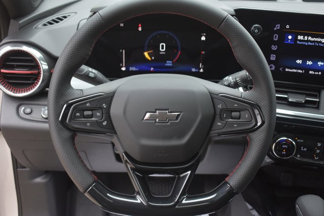 New 2026 Chevrolet Trax RS w/ Sunroof Package image 21