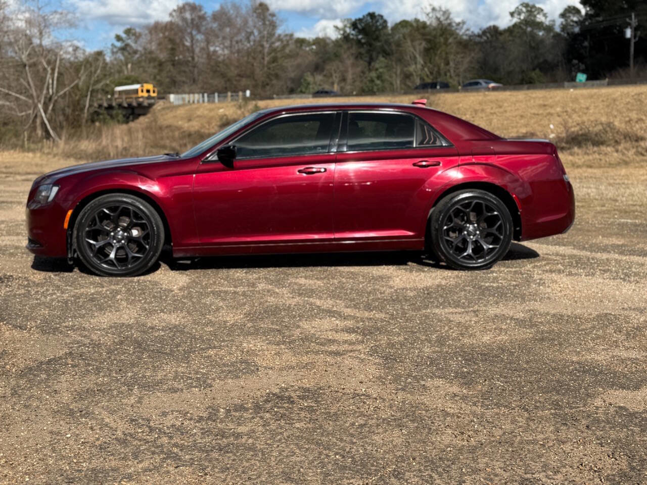 Used 2019 Chrysler 300 Touring w/ Sport Appearance Package RWD image 2