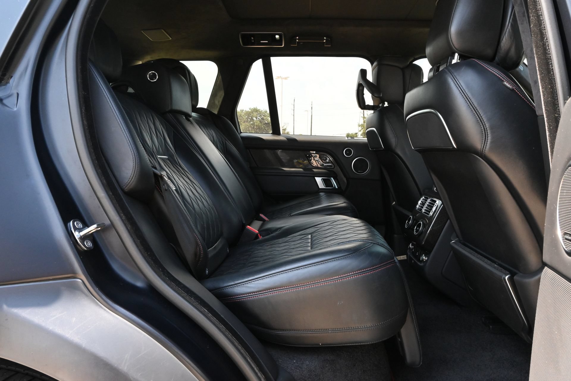 Used 2019 Land Rover Range Rover SV Autobiography Dynamic AWD/4WD image 23