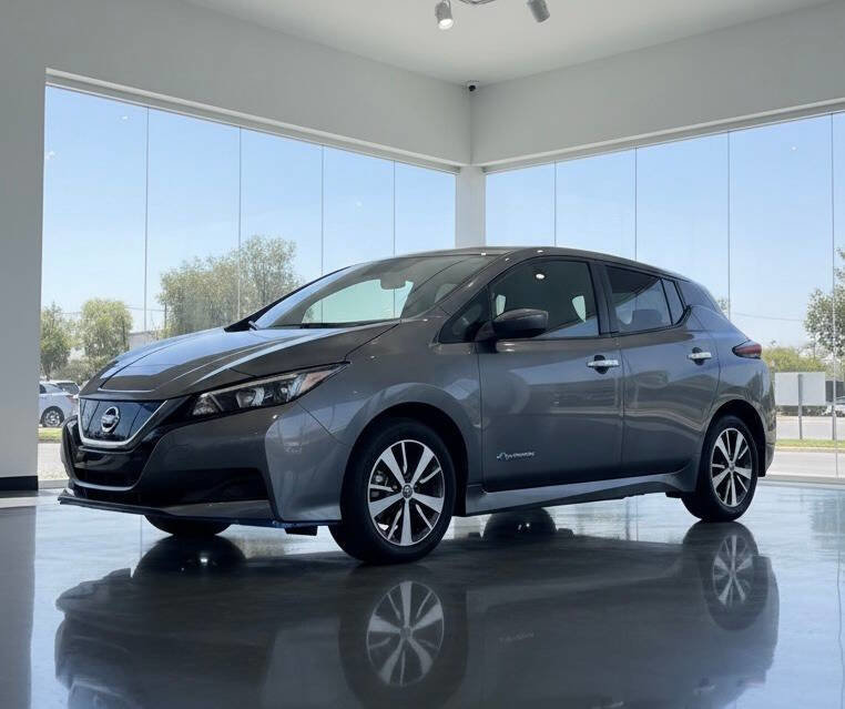 Used 2020 Nissan Leaf S Plus FWD image 1