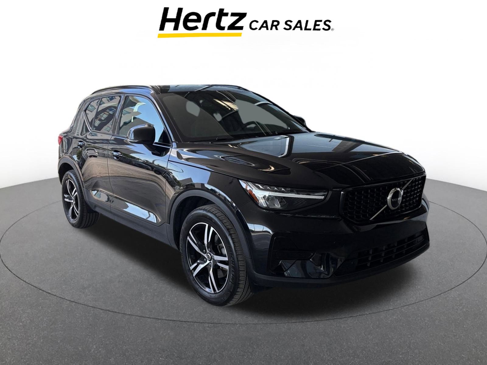 Used 2024 Volvo XC40 B5 Core