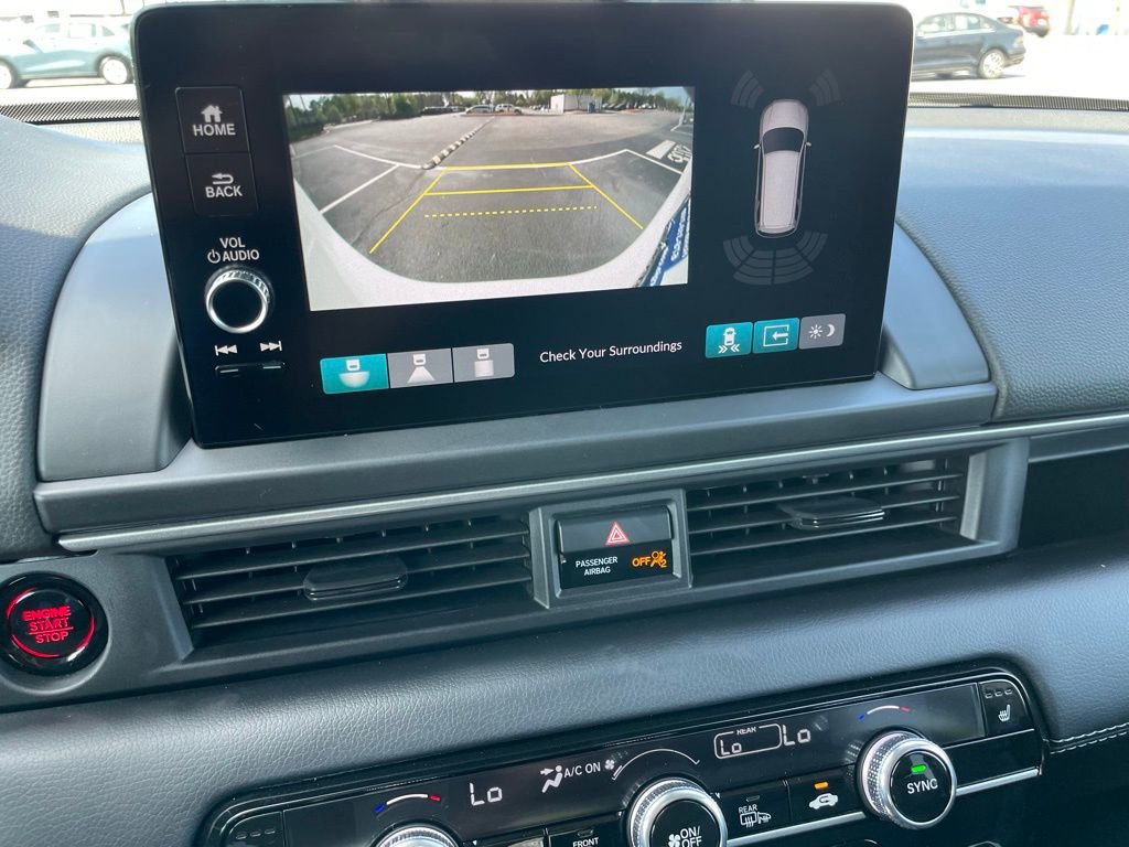 Certified 2025 Honda Pilot Touring image 17