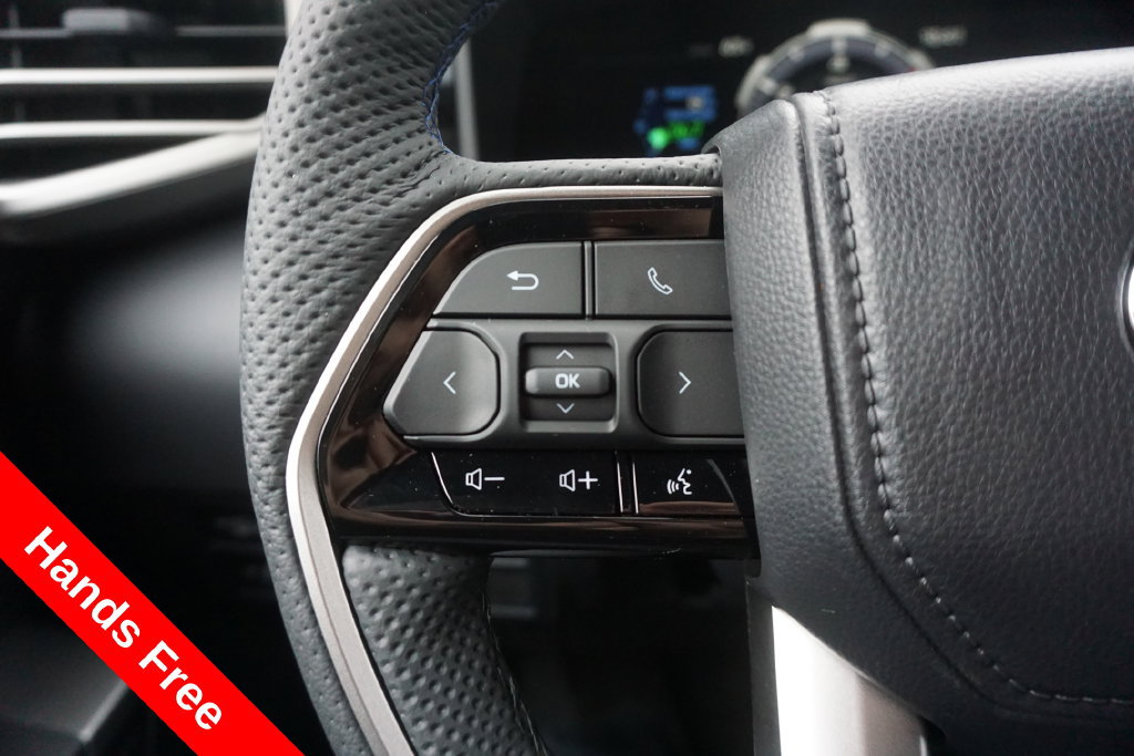 New 2026 Toyota Sequoia Platinum AWD/4WD image 4