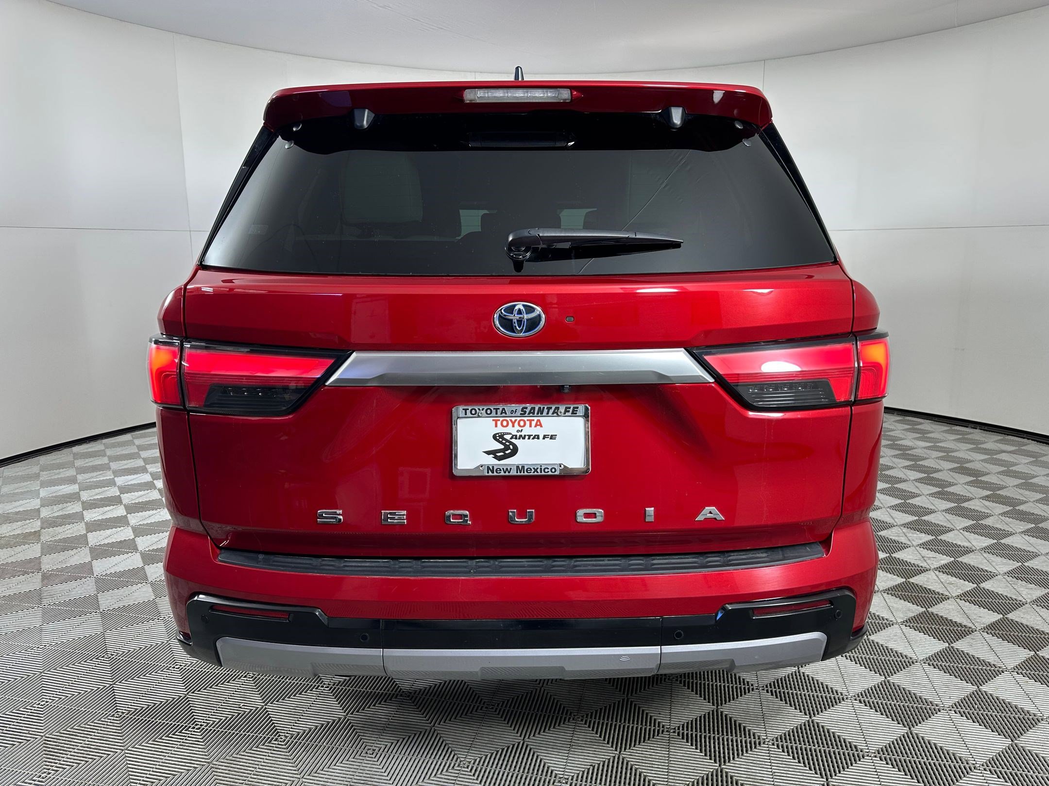 Used 2024 Toyota Sequoia Capstone image 9
