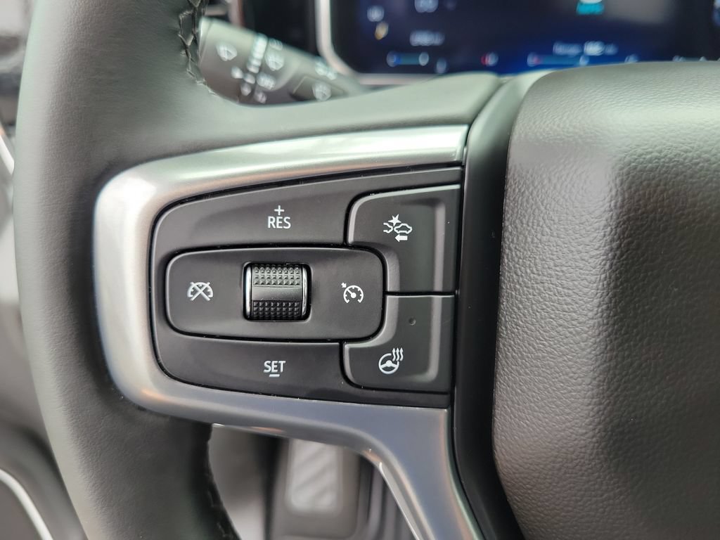 Used 2026 Chevrolet Silverado 2500 LT w/ All Star Edition AWD/4WD image 5