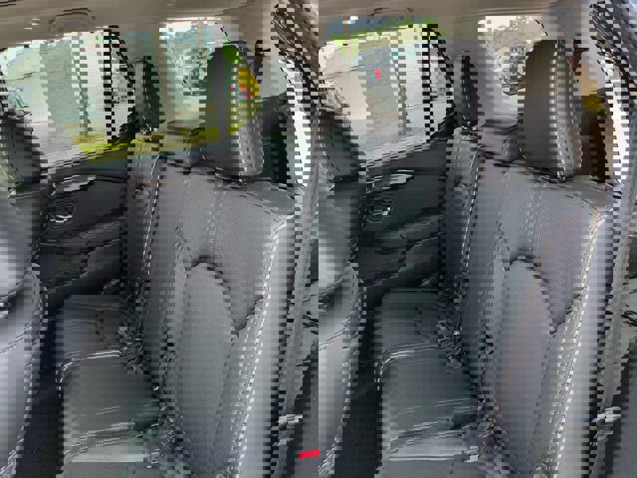 Used 2023 Honda Pilot Elite image 13