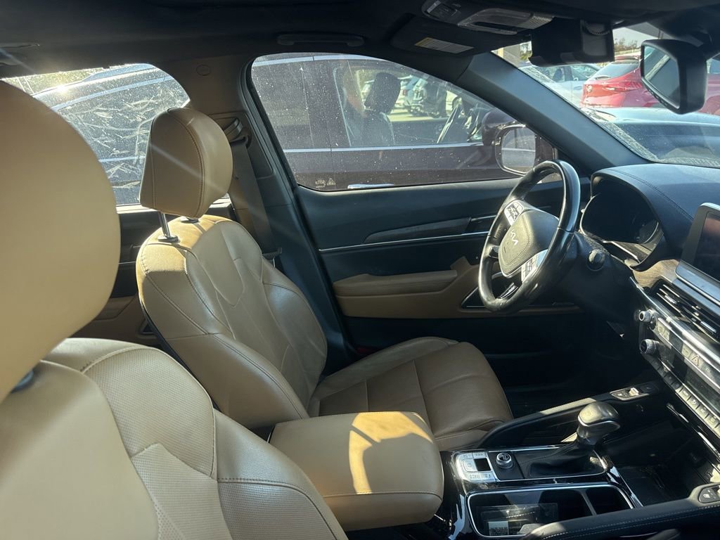 Certified 2022 Kia Telluride SX w/ Towing Package FWD image 14