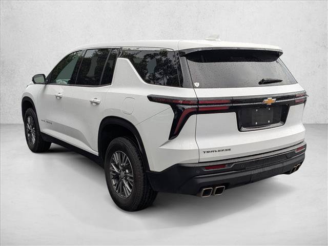 Used 2024 Chevrolet Traverse LS FWD image 8