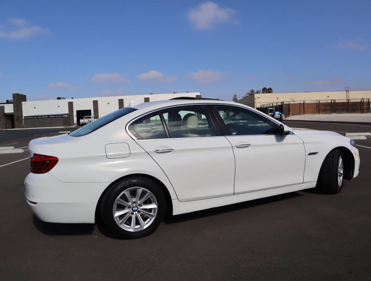 Used 2015 BMW 528i Sedan RWD image 7