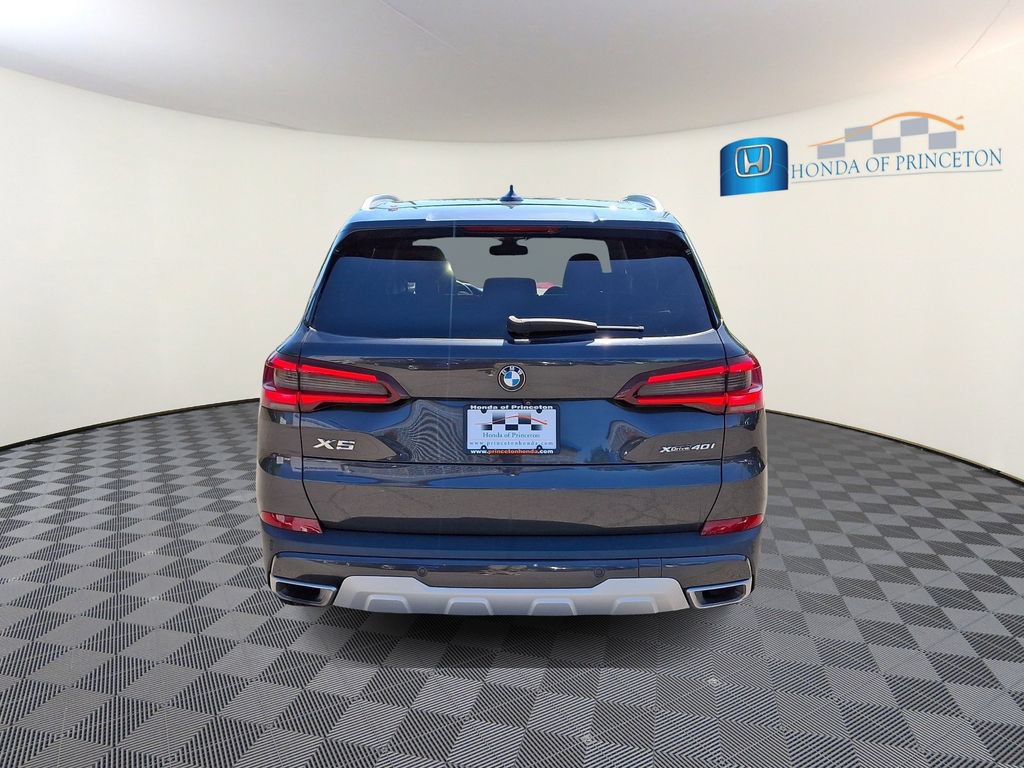 Used 2021 BMW X5 xDrive40i w/ Convenience Package AWD/4WD image 5