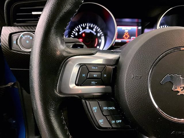 Used 2020 Ford Mustang Coupe RWD image 17