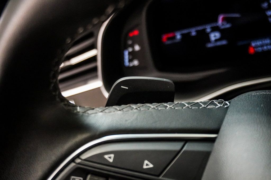 Used 2023 Audi Q8 Prestige w/ Prestige Package image 20