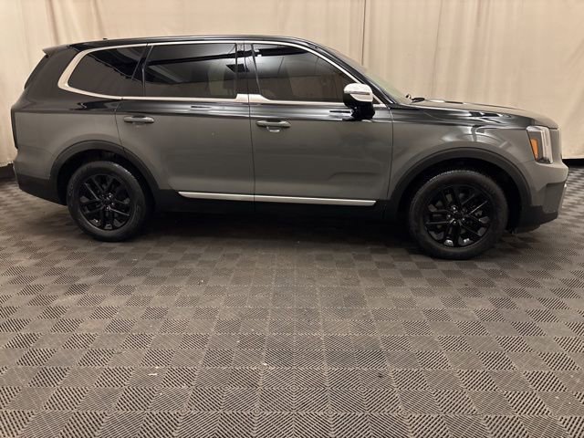 Certified 2024 Kia Telluride LX image 4