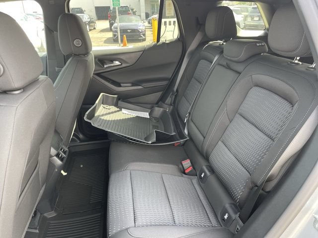 New 2027 Chevrolet Equinox LT w/ LPO, Floor Liner Package FWD image 22
