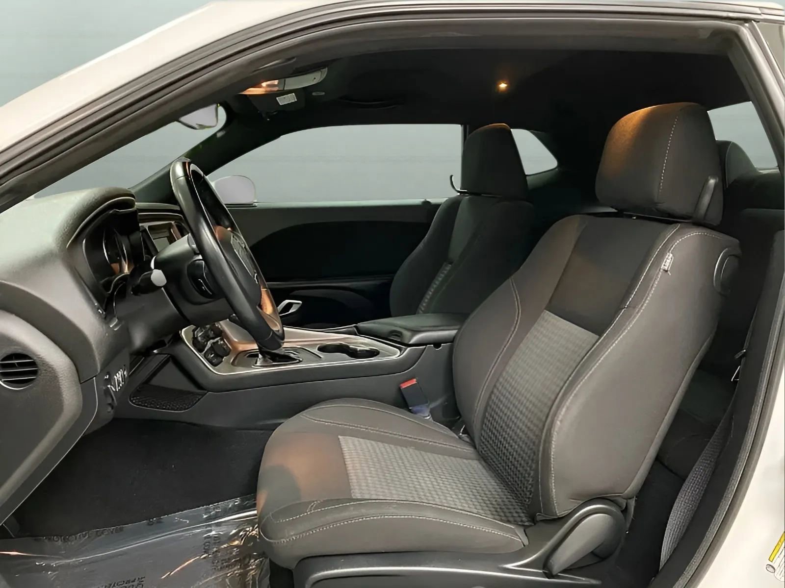 Used 2021 Dodge Challenger SXT RWD image 10