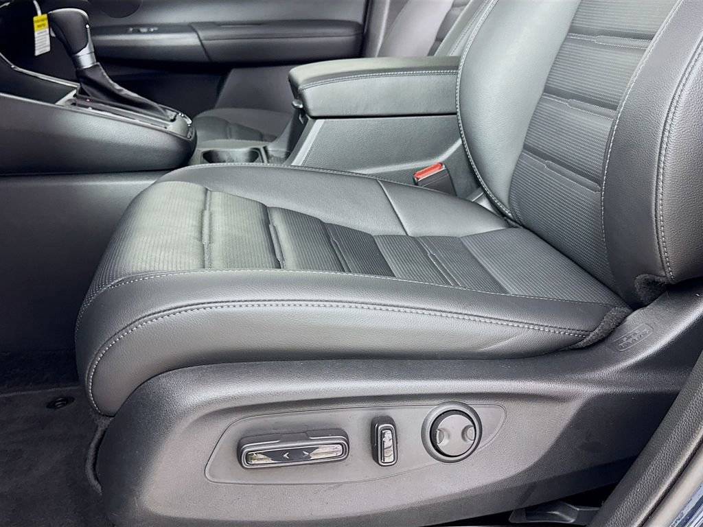 Used 2026 Honda CR-V EX-L image 24