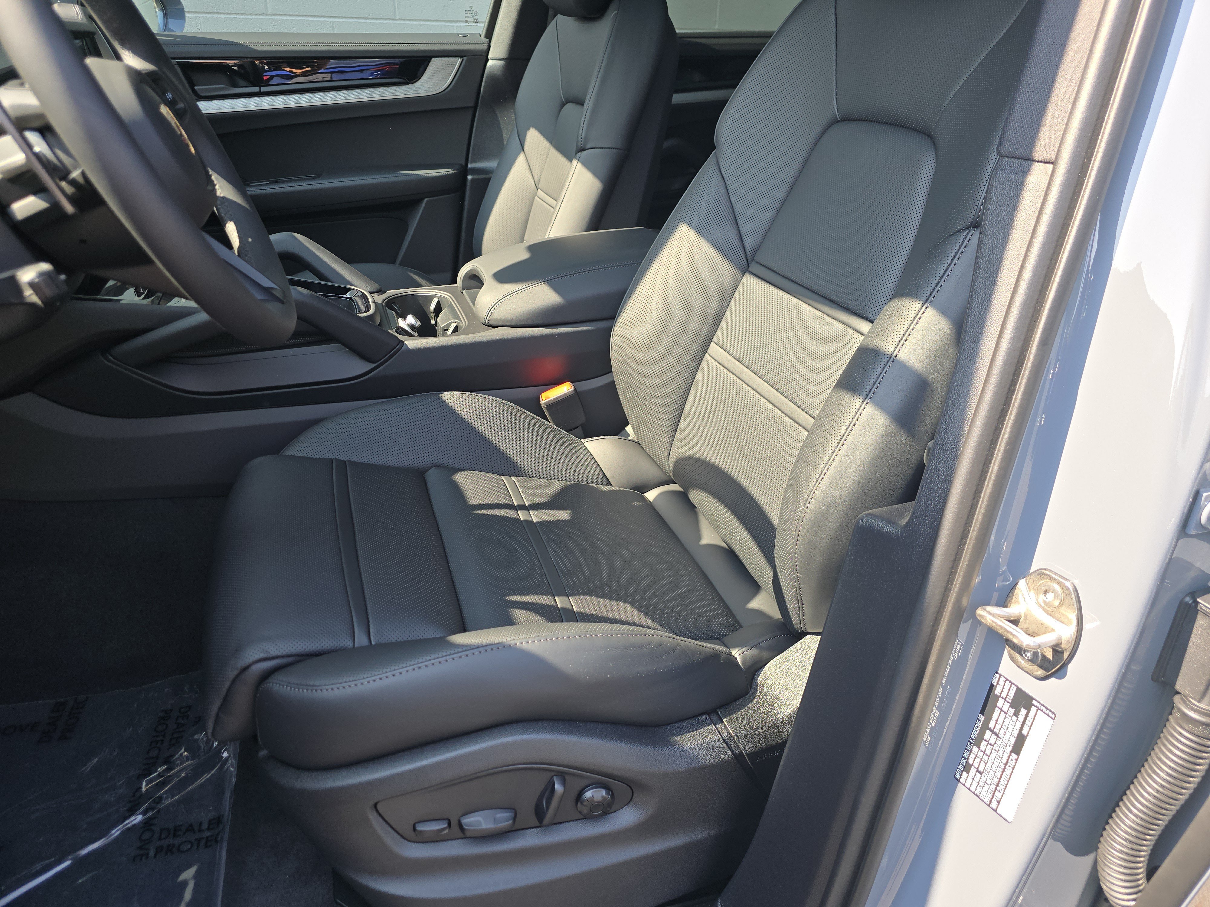 New 2026 Porsche Cayenne S AWD/4WD image 5