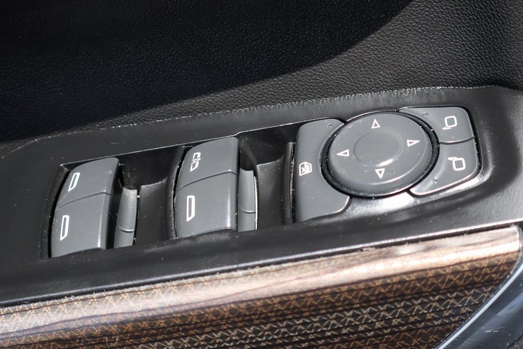 Used 2022 Chevrolet Silverado 1500 LT image 16