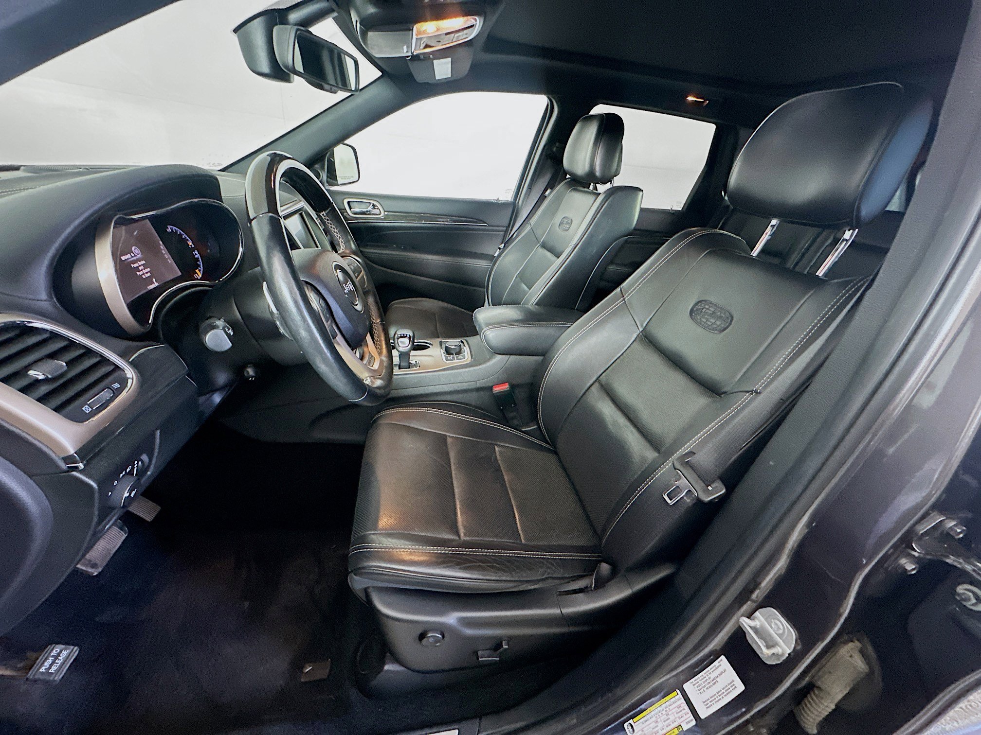 Used 2014 Jeep Grand Cherokee Overland AWD/4WD image 13