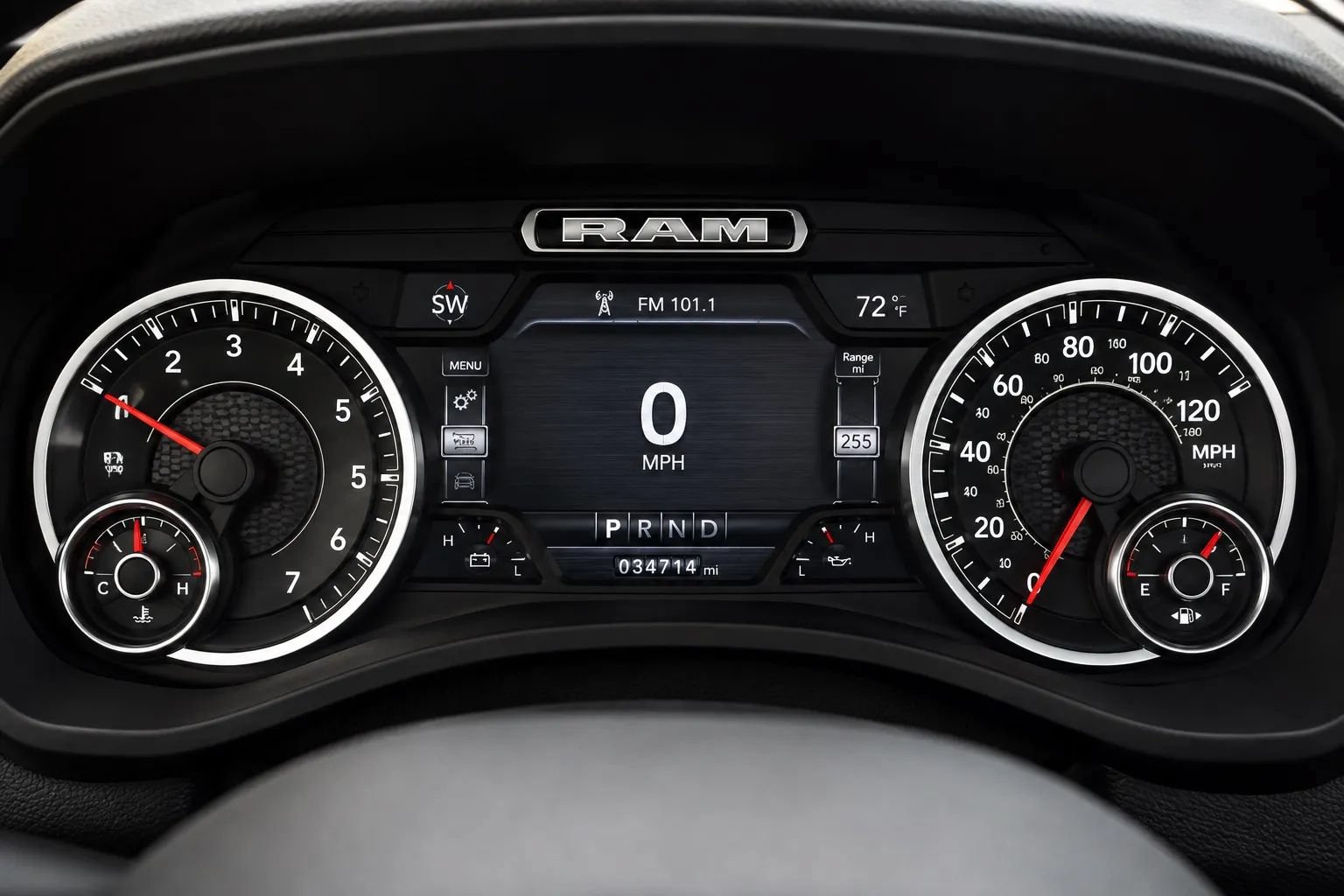 Used 2023 RAM 1500 Laramie AWD/4WD image 9