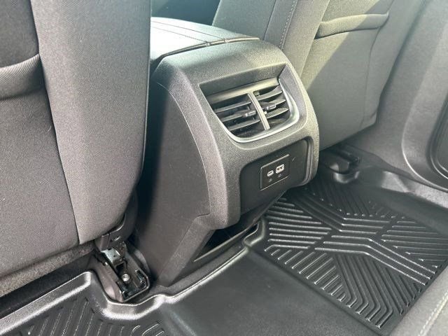 Used 2022 Chevrolet Blazer LT image 32