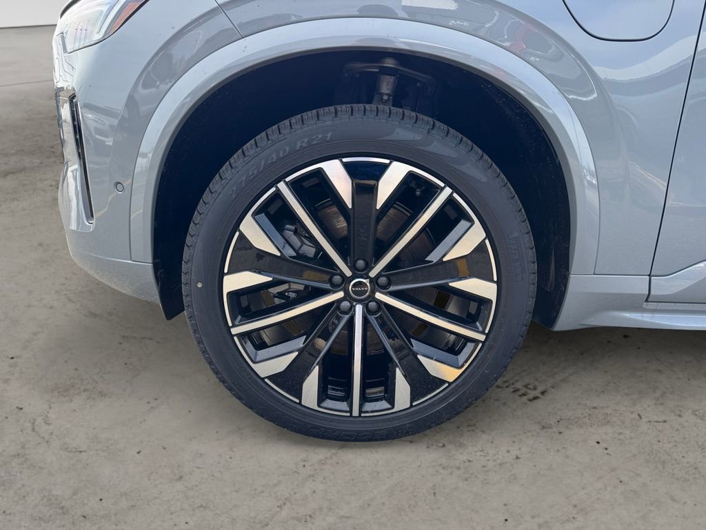 New 2026 Volvo XC90 T8 Ultra w/ Protection Package Premier image 7