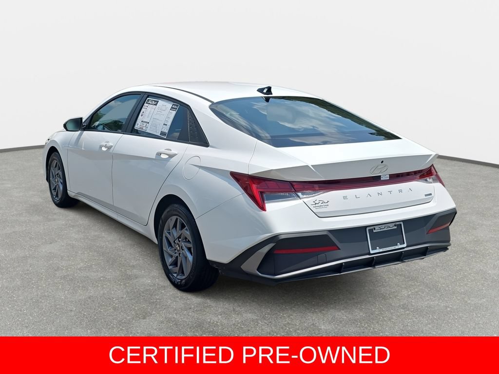Certified 2025 Hyundai Elantra Hybrid FWD image 7