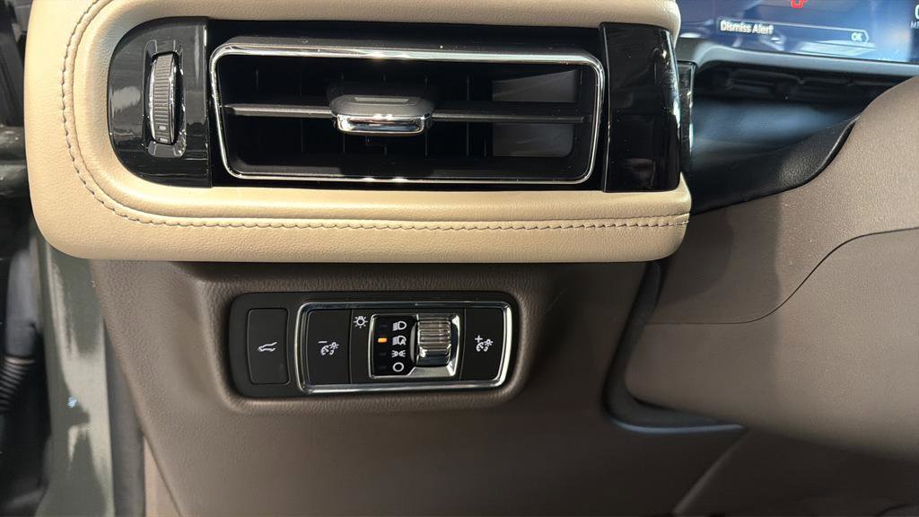 Used 2022 Lincoln Aviator Reserve w/ Equipment Group 201A image 20