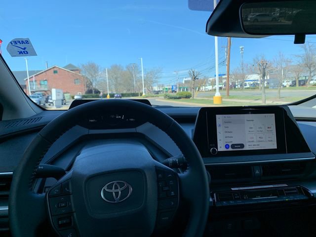 Used 2025 Toyota Prius LE image 16