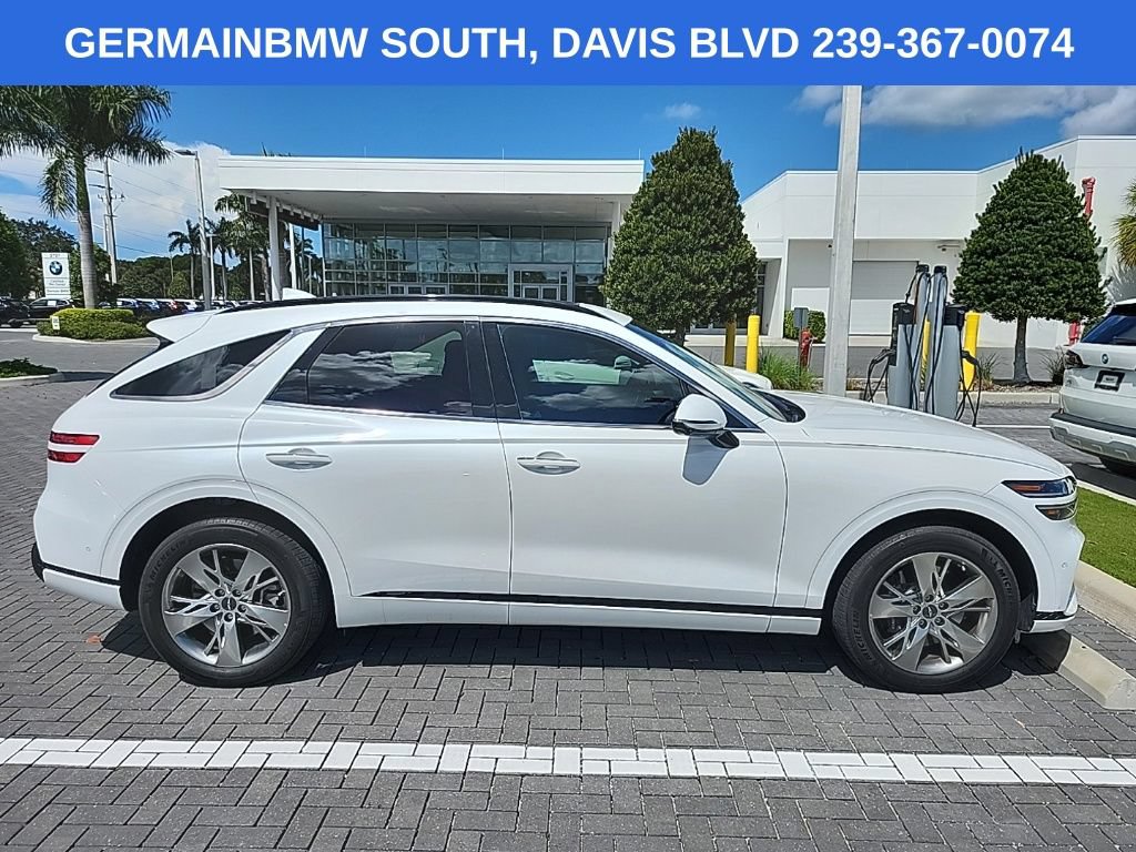 Used 2022 Genesis GV70 3.5T Sport w/ Sport Advanced Package AWD/4WD image 7