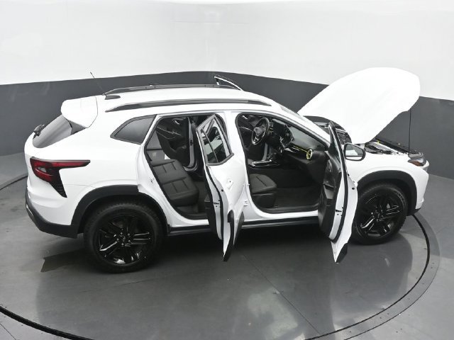 Used 2025 Chevrolet Trax ACTIV FWD image 63