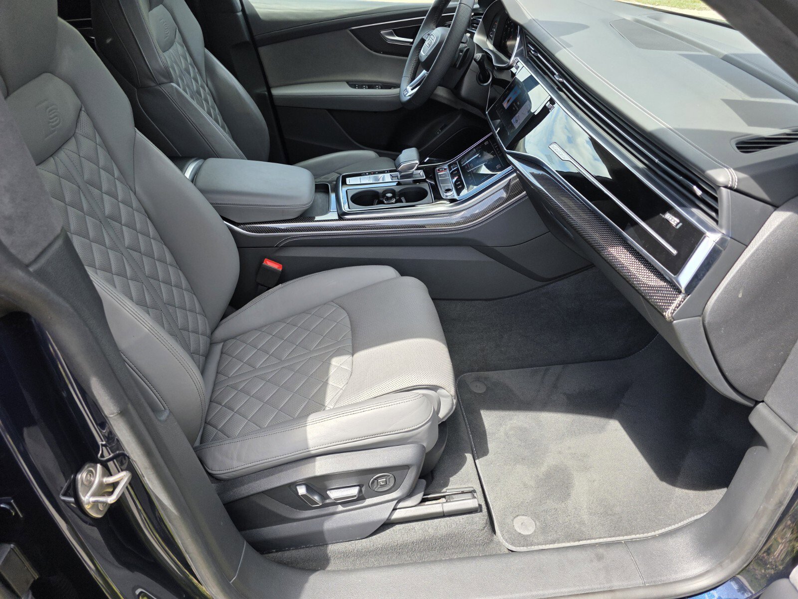 Used 2023 Audi SQ8 Premium Plus image 3